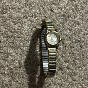 Advance women’s vintage two tone working bracelet watch stretches one size‎
